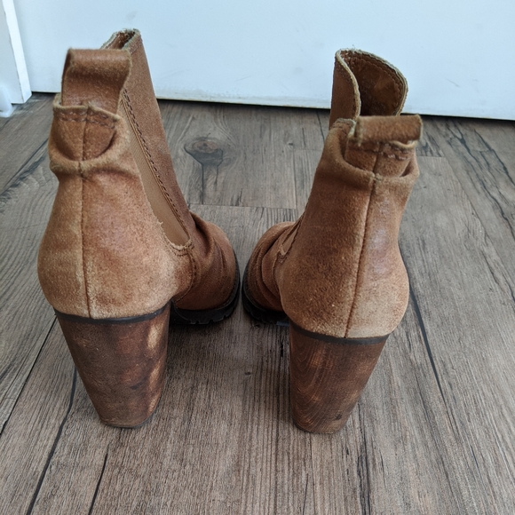 Steve Madden Brown Booties - Picture 4 of 4